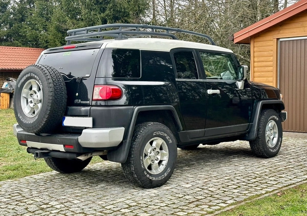 Toyota FJ cena 83000 przebieg: 223000, rok produkcji 2008 z Brok małe 781